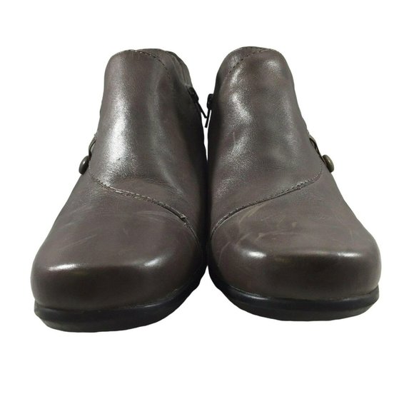 Clarks Booties Shoes 83681 Womens 10 M Heels Side Zipper Gray Brown Leather - Picture 8 of 12
